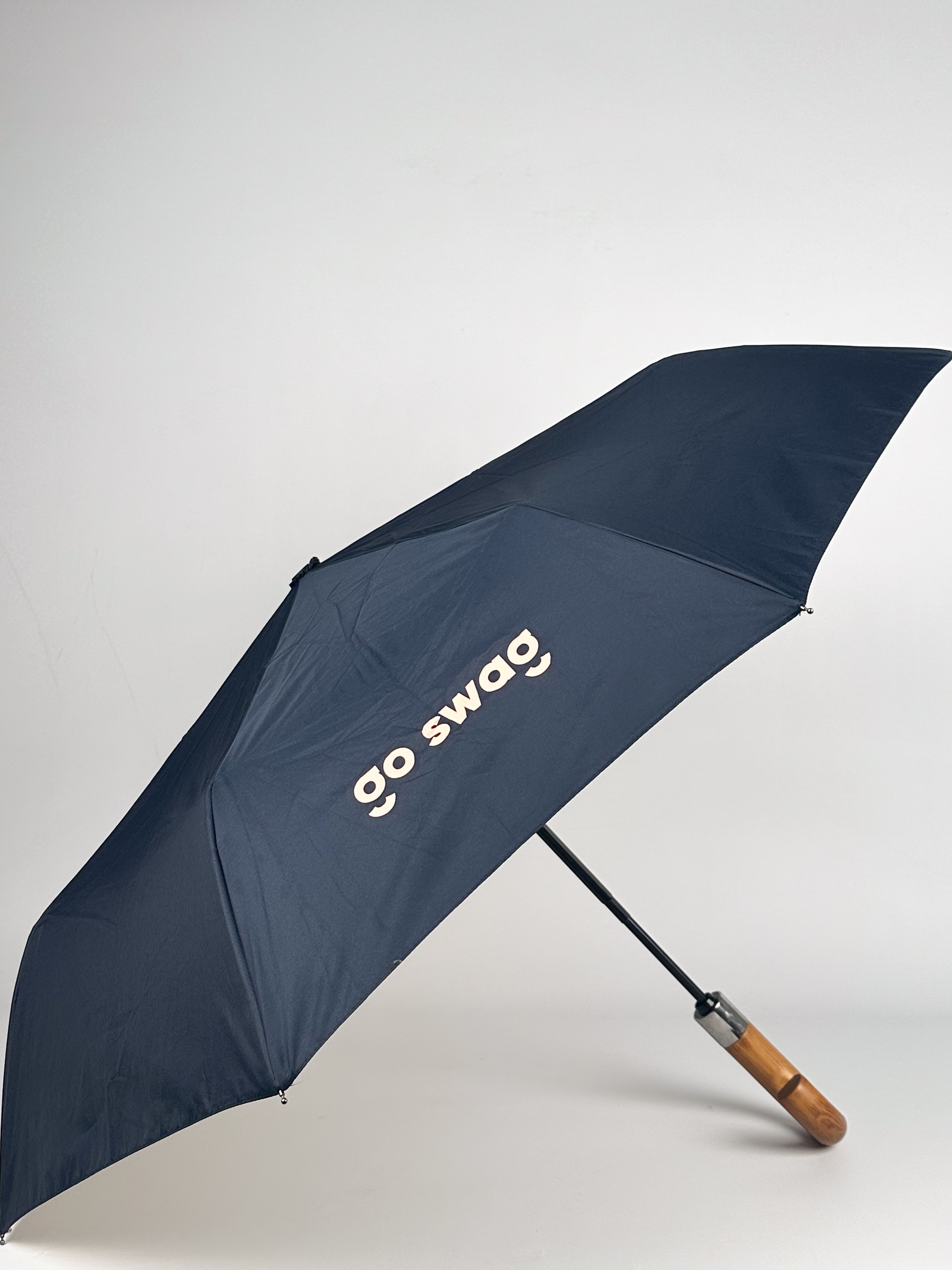 Recycled foldable umbrella in navy